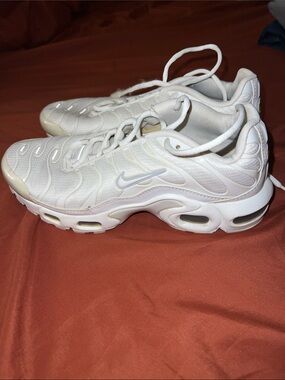 Nike Women's White Air Max-Style TN-Inspired Sneakers